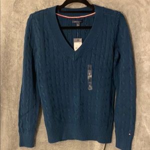 Tommy Hilfiger women’s V-neck sweater